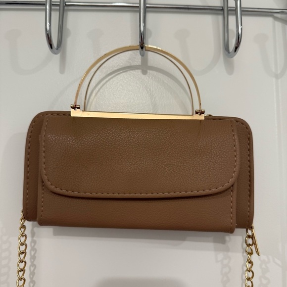 Chic Tan Clutch with Gold Accents - Picture 8 of 8
